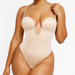 SKIMS Deep Plunge Shapewear Bodysuit Size 4XLarge